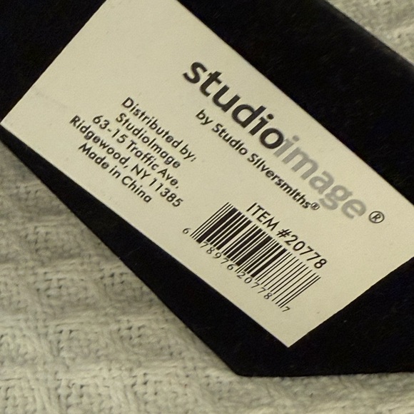 Black Wave Pattern Picture Frame Set - Picture 4 of 4